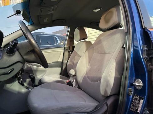 Used 2016 Hyundai Accent SE w/ Option Group 03 image 10