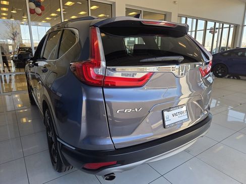 Used 2018 Honda CR-V Touring image 8