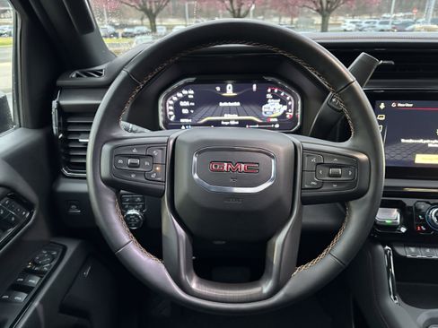 Used 2024 GMC Sierra 2500 AT4 w/ AT4 Premium Plus Package image 18