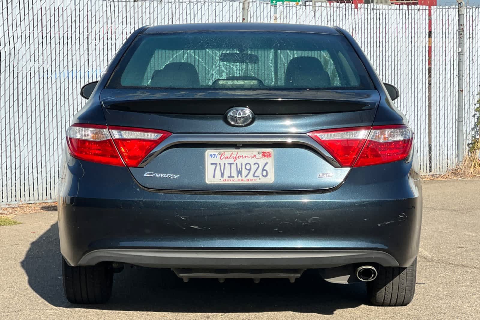 Used 2016 Toyota Camry SE FWD image 4