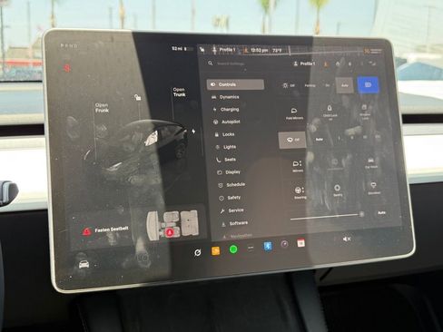 Used 2024 Tesla Model Y 2WD image 24