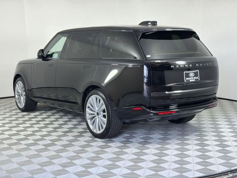New 2026 Land Rover Range Rover Long Wheelbase SE AWD/4WD image 3