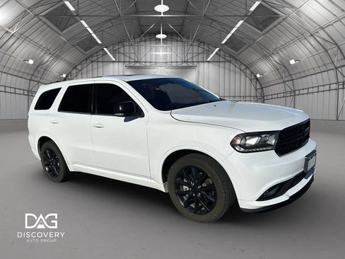 Used 2017 Dodge Durango R/T w/ Trailer Tow Group IV AWD/4WD image 2