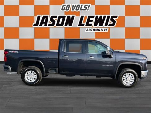 Used 2024 Chevrolet Silverado 2500 LTZ image 2