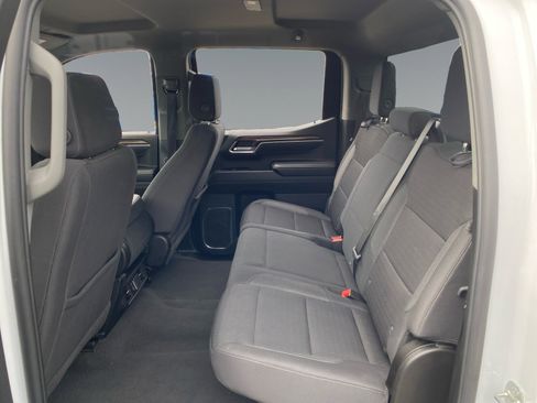 Used 2025 Chevrolet Silverado 1500 LT image 13