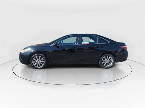 Used 2016 Toyota Camry XLE image 5