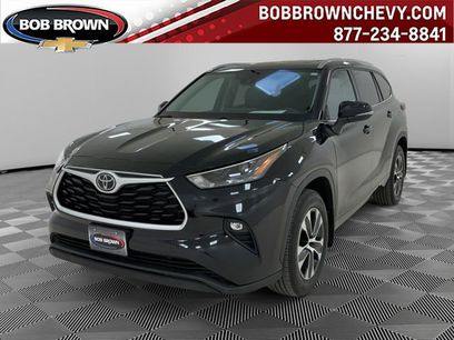 Used 2022 Toyota Highlander XLE