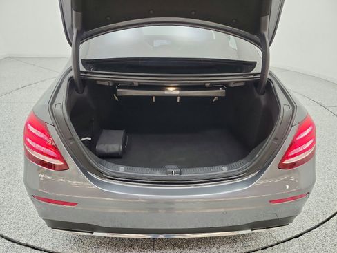 Used 2019 Mercedes-Benz E 300 image 29