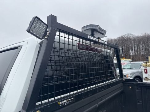 Used 2024 Chevrolet Silverado 3500 LT w/ Convenience Package image 12