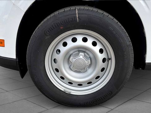 New 2025 Ford Maverick XL image 11