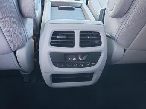 Used 2020 Honda Pilot EX image 12