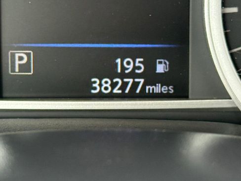 Used 2019 Nissan Sentra SR w/ Exterior Package FWD image 30