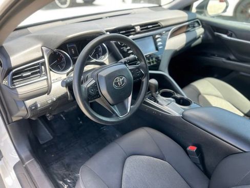 Used 2020 Toyota Camry LE w/ Carpet Mat Package FWD image 12