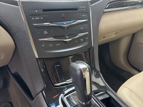 Used 2014 Lincoln MKS AWD w/ Equipment Group 201A image 18