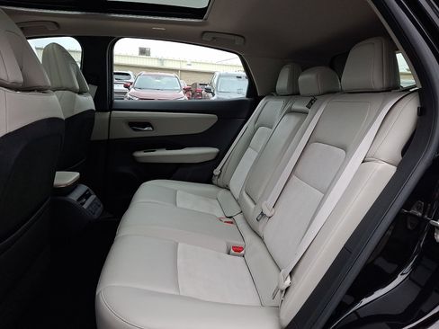 Certified 2023 Nissan Ariya FWD image 10