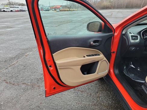 Used 2020 Jeep Compass Sport w/ Advanced Safety Group image 15