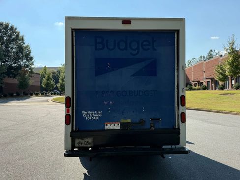 Used 2015 Ford E-350 and Econoline 350 Super Duty image 5