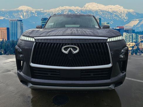 New 2026 INFINITI QX80 Luxe image 2