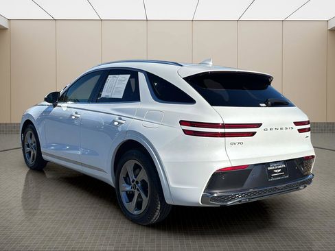 Used 2026 Genesis GV70 2.5T image 3