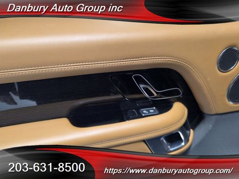 Used 2019 Land Rover Range Rover Autobiography image 8