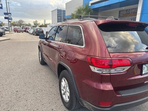 Used 2020 Jeep Grand Cherokee Laredo image 6
