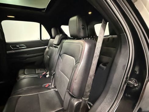Used 2017 Ford Explorer Sport w/ Equipment Group 401A AWD/4WD image 47