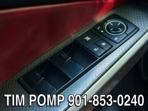 Used 2016 Lexus IS 200t w/ F Sport Package RWD image 28