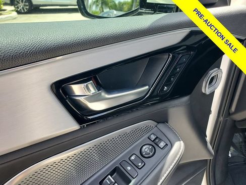 Certified 2024 Acura MDX SH-AWD w/ Technology Package image 22