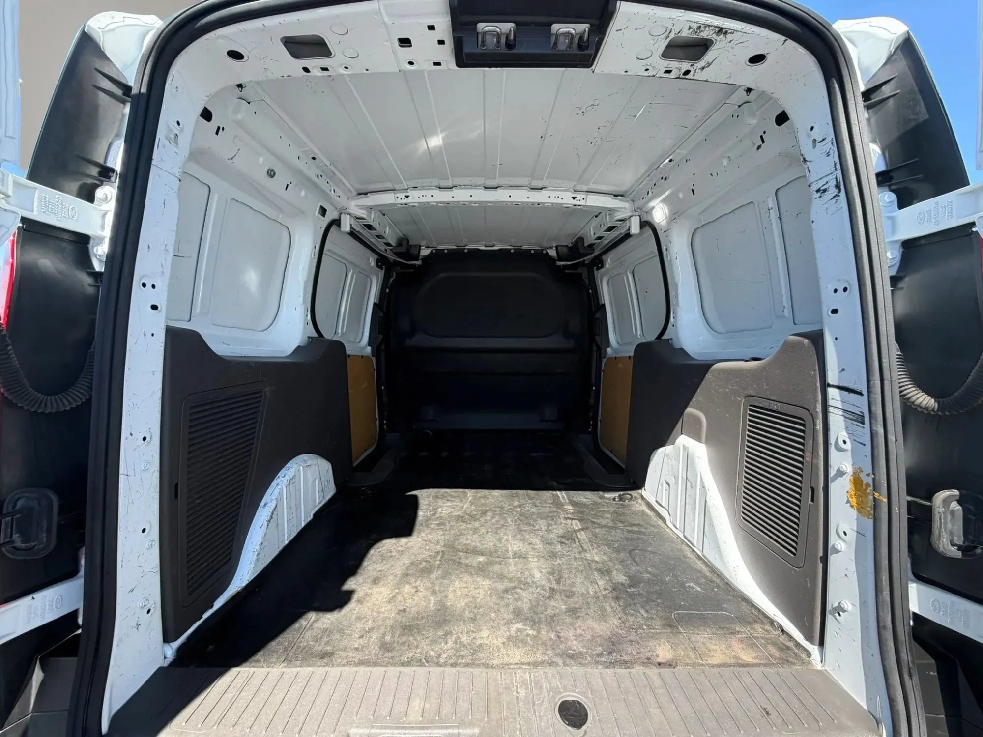 Used 2022 Ford Transit Connect XL FWD image 11