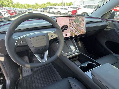 Used 2026 Tesla Model Y 2WD image 17