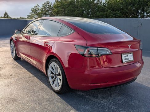 Used 2023 Tesla Model 3 Standard Range RWD image 3