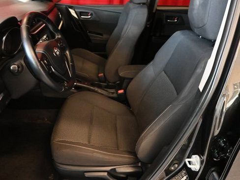 Used 2017 Toyota Corolla iM image 3