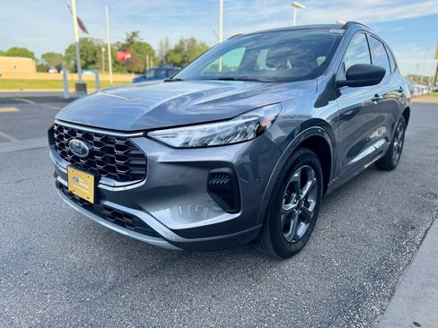 Certified 2023 Ford Escape ST-Line w/ Tech Pack #1 AWD/4WD image 36