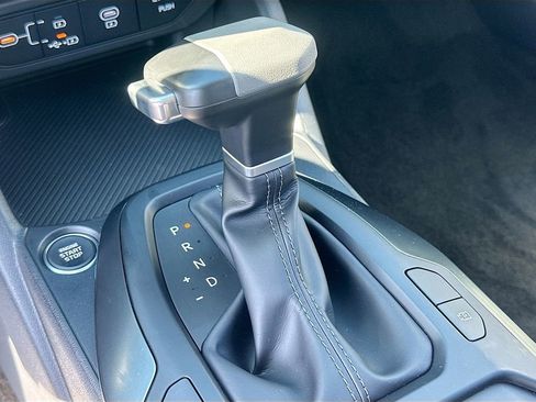 New 2025 Kia K4 LXS image 16