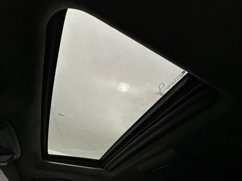 Used 2015 Cadillac Escalade ESV Platinum image 22