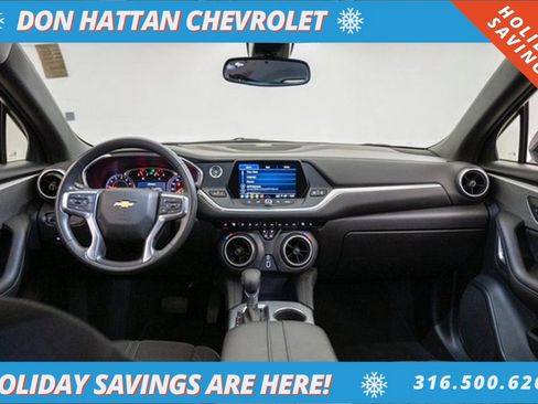 Used 2022 Chevrolet Blazer LT image 3