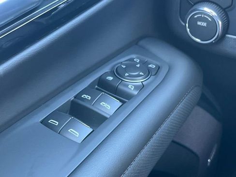 New 2026 Chevrolet Suburban High Country w/ Sun And Tow Package image 27