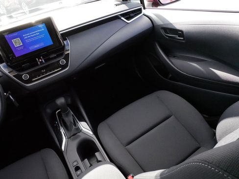 Certified 2025 Toyota Corolla LE image 11