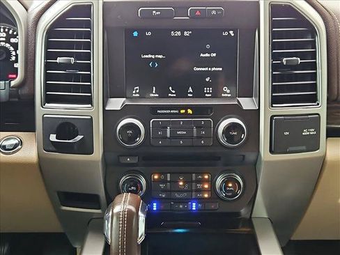 Used 2018 Ford F150 Lariat w/ Equipment Group 502A Luxury RWD image 15
