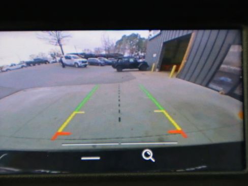 Used 2017 Ford Edge SE image 8