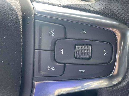 Used 2025 Chevrolet Blazer LT AWD/4WD image 20