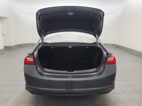 Used 2018 Chevrolet Malibu LS image 29