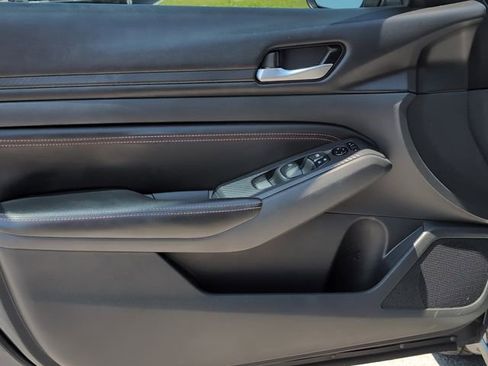 Used 2019 Nissan Altima 2.5 SR w/ SR Premium Package FWD image 15