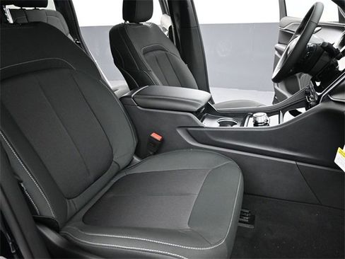 New 2025 Jeep Grand Cherokee Laredo X w/ Luxury Tech Group I image 19