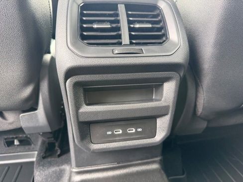 New 2026 Volkswagen Taos SEL AWD/4WD image 27