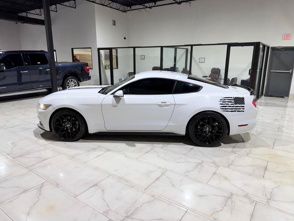 Used 2017 Ford Mustang Coupe RWD image 7