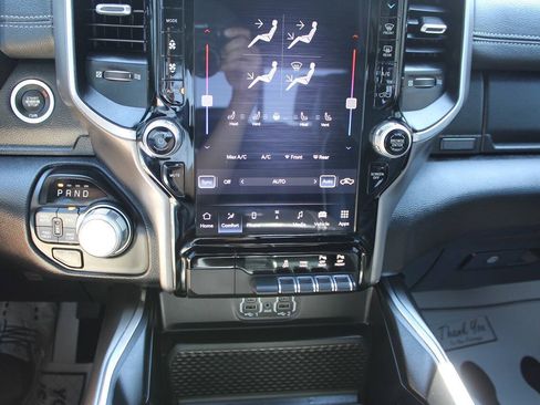 Used 2023 RAM 1500 Laramie AWD/4WD image 20