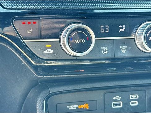 Used 2024 Honda CR-V Sport Touring image 21