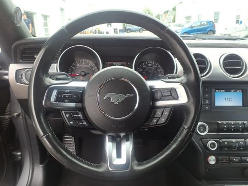 Used 2021 Ford Mustang GT RWD image 30