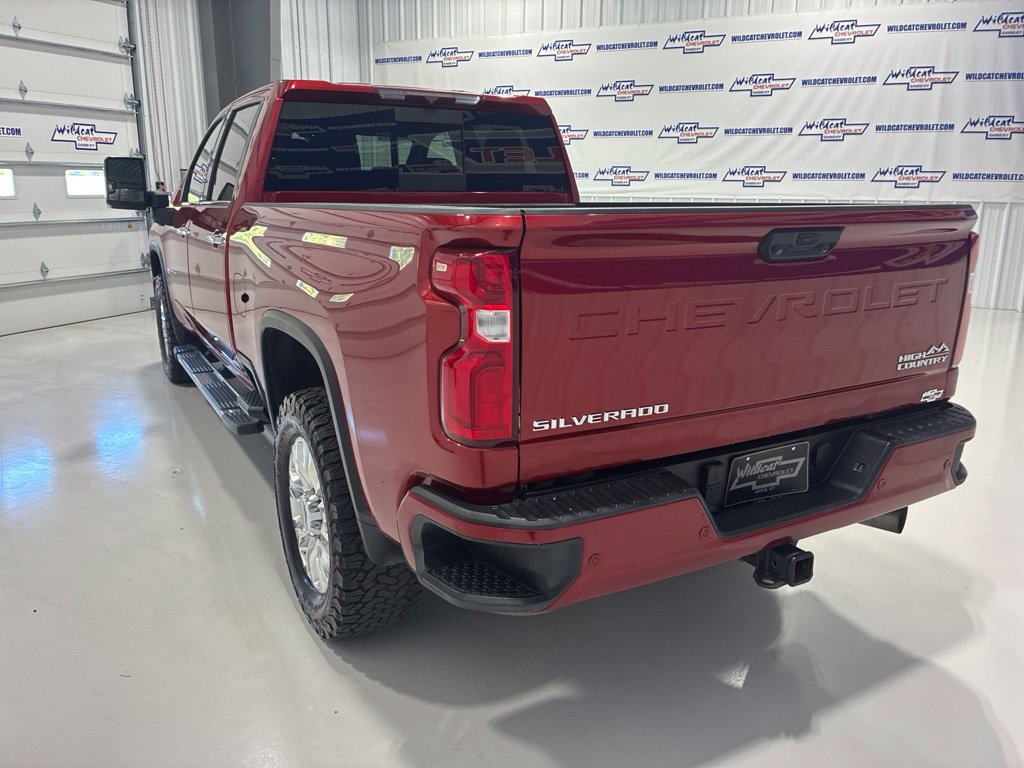 Used 2022 Chevrolet Silverado 2500 High Country w/ Safety Package II AWD/4WD image 4